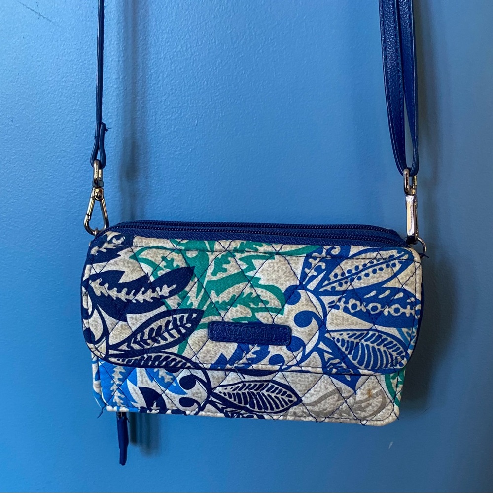 VERA BRADLEY- Wallet Purse